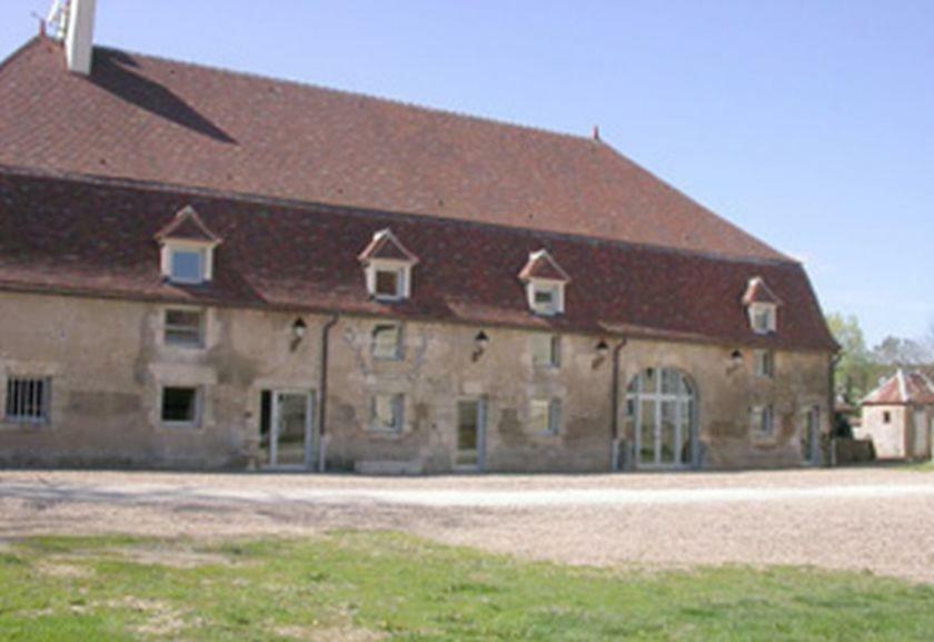 Auberge de jeunesse Domaine de Surgy Extérieur photo