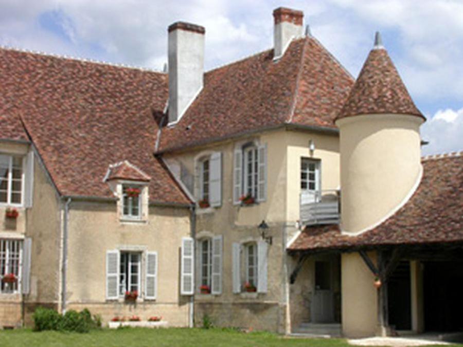 Auberge de jeunesse Domaine de Surgy Extérieur photo